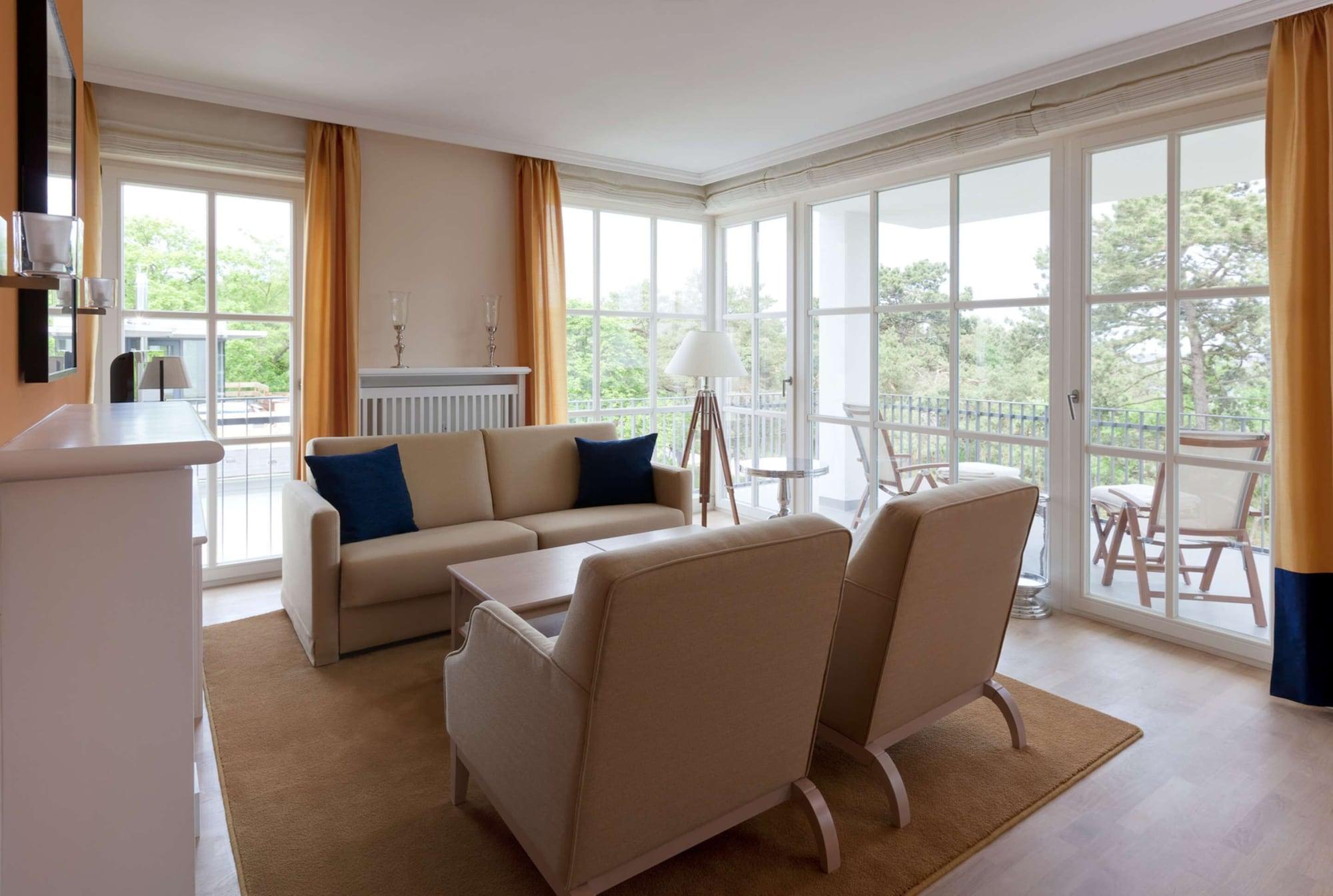 Steigenberger Grandhotel & Spa Heringsdorf Exterior photo A living room